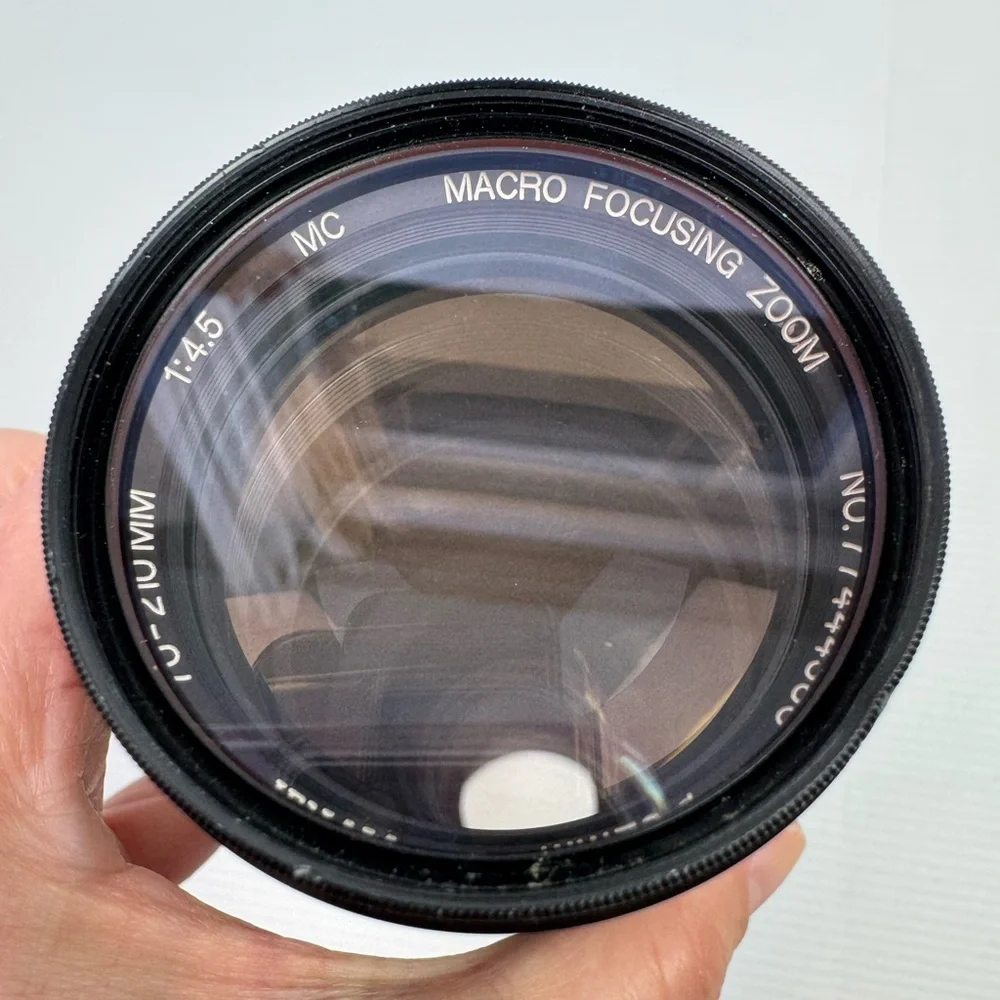 Vivitar 70-210mm 1:4.5 Zoom Lens MC Macro Focusing Zoom No.77445380 Japan